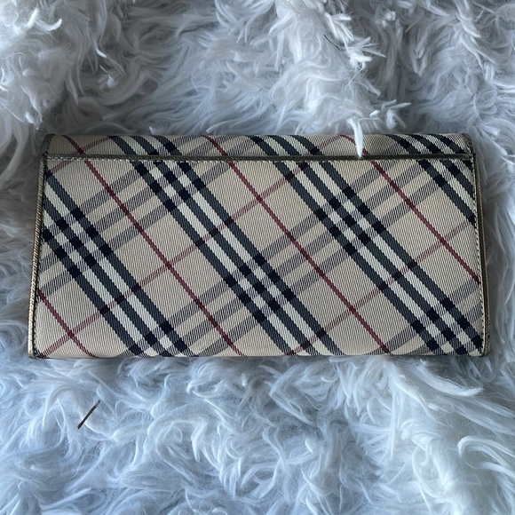 LIKE NEW AUTHENTIC BURBERRY LONG WALLET GOLD CHECKER PATTERN - Picture 3 of 10